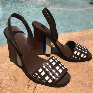 'Tory Burch woven Brown Leather block Sandal